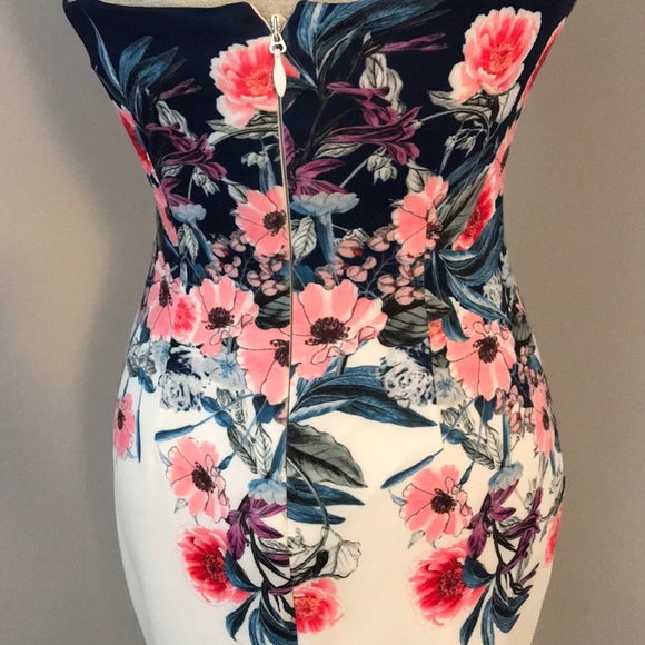 Guess floral dress - Picture 3 of 6